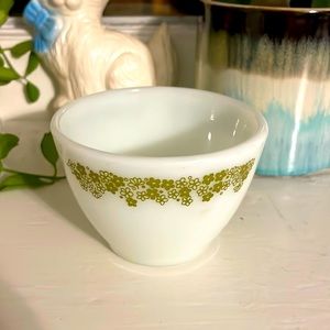 VTG Green Daisy Corning Milk Glass Dish, Small